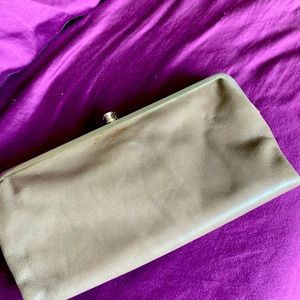 Hobo wallet brand new just beautiful. The best wallet ever!!!